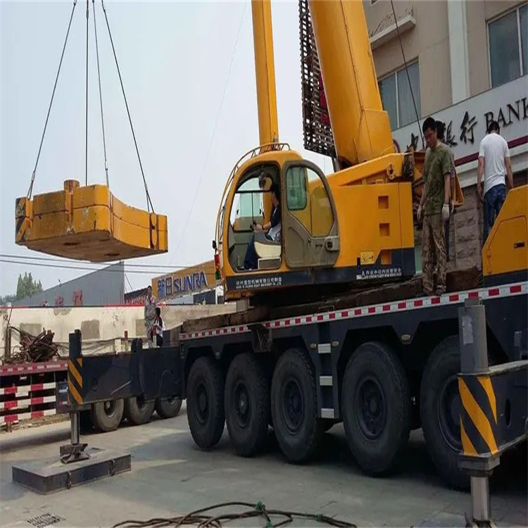 良庆当地吊车出租|机器吊装|75吨|工厂搬迁服务